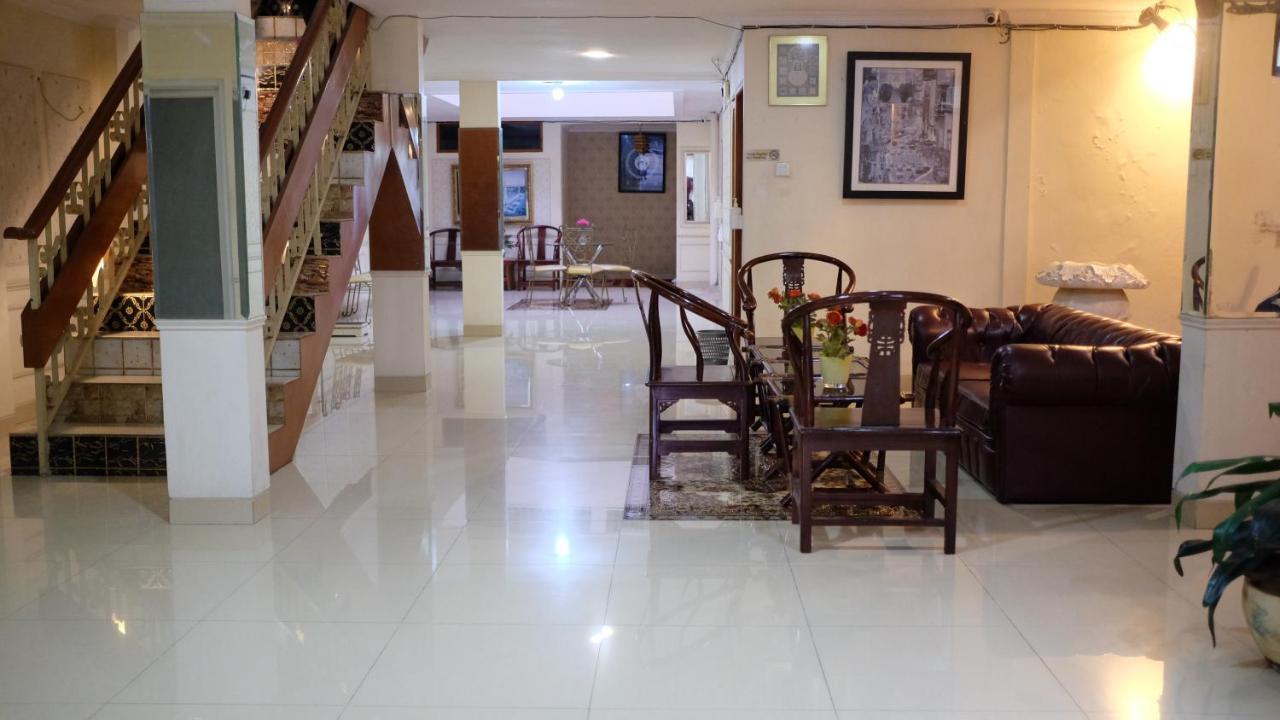 Zen Boutique Syariah Hotel Jakarta Exterior photo