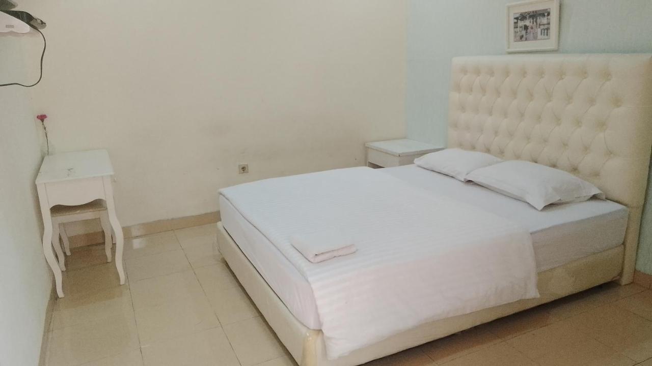 Zen Boutique Syariah Hotel Jakarta Room photo